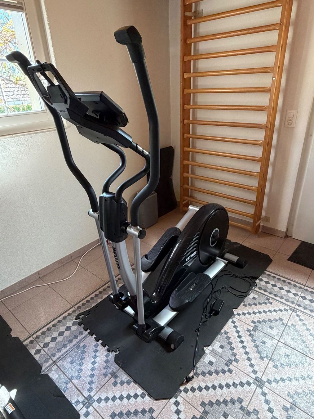 Kettler Hometrainer: Kettler CR10 Ellipsentrainer – Usato da Küssnacht am Rigi venduto da san_9bqd 2