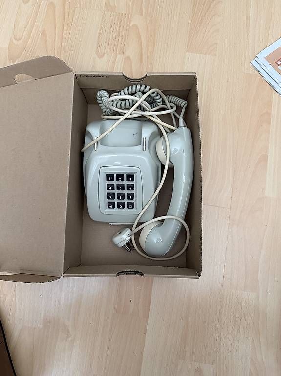 Telefoni: Alte Telefon – Usato da Stein am Rhein venduto da Lembu
