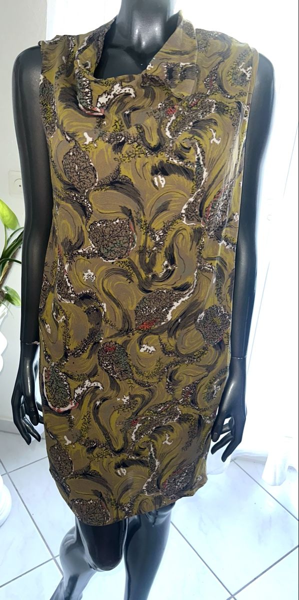 Vestiti: CARVEN KLEID GR. 38 Seide – Usato da Unteraegeri venduto da MH203