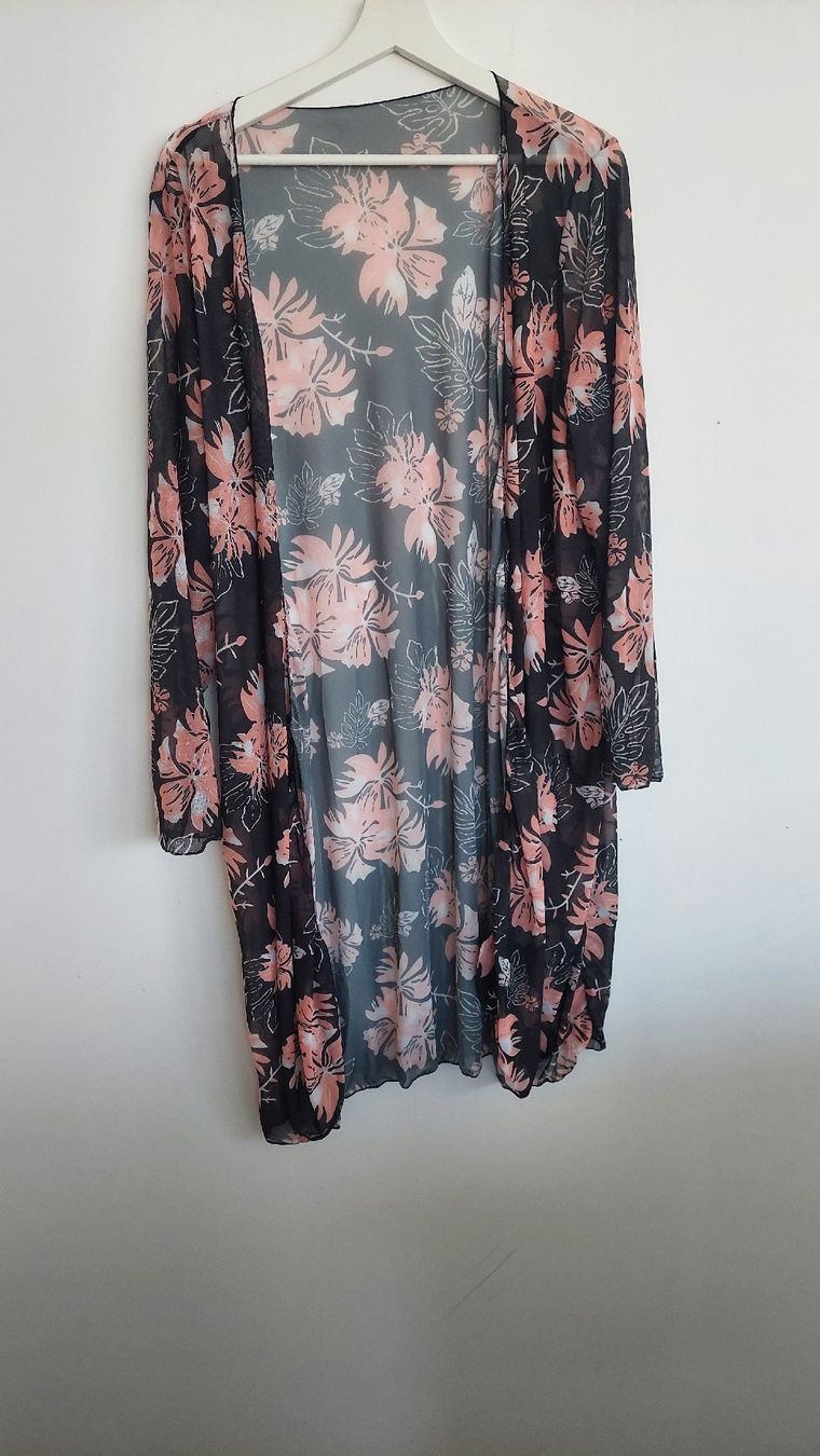 Arte internazionale: Kimono – Usato da Neftenbach venduto da Joyvdberg