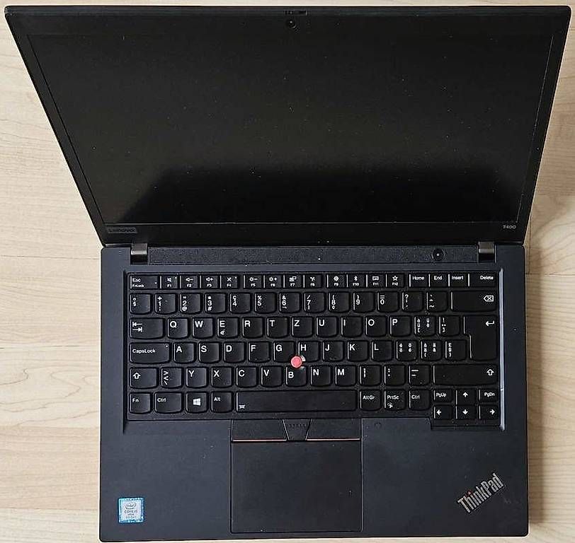 Lenovo Portables: Lenovo ThinkPad T490 con Linux Mint – D'occasion à Novaggio par GreenWebSolutions