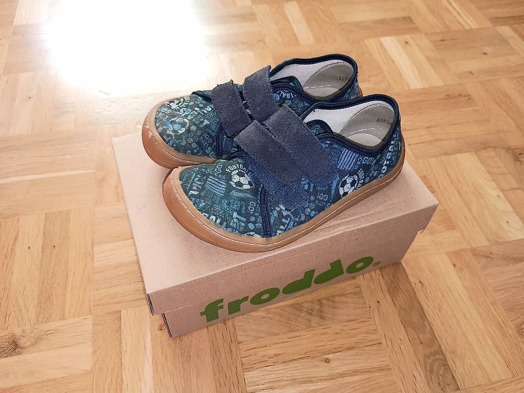 Chaussures hommes: Froddo Barfussschuh Gr. 27 – D'occasion à Dallenwil par jan_xr5x