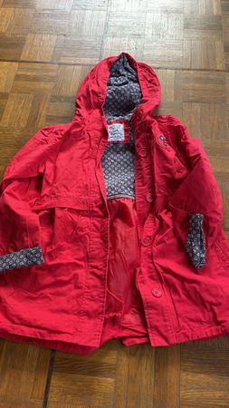 Rote Kinderjacke Grösse 128