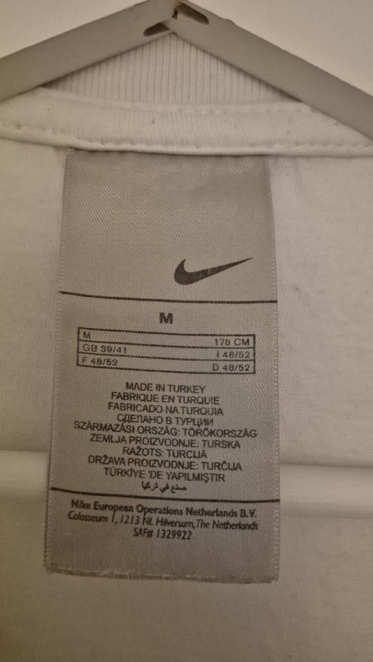 Nike T-shirt: Nike T-Shirt, Weiss, Grösse M – Usato da St. Gallen venduto da justmeeee 1