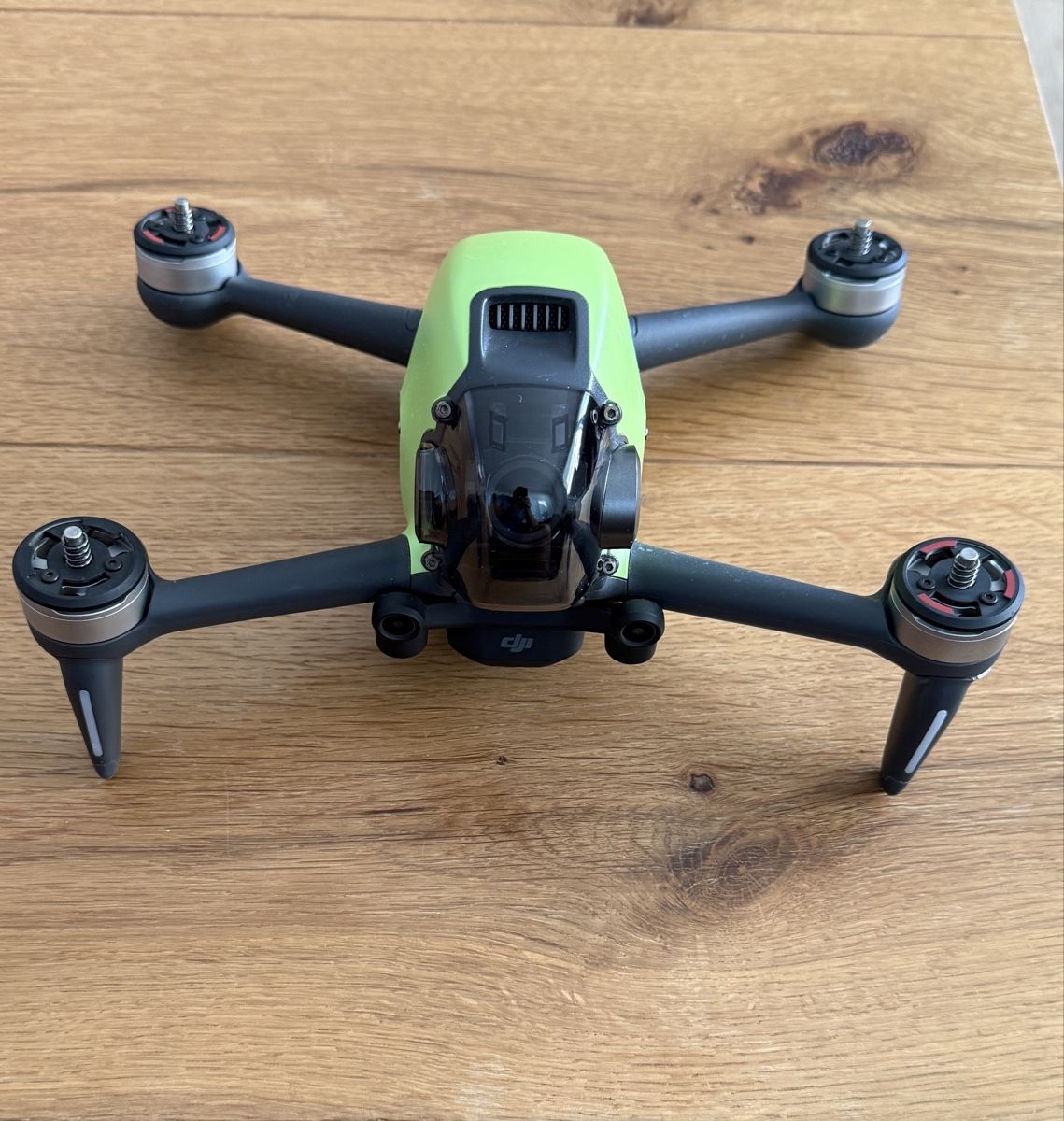 DJI Modellismo RC: DJI FPV Fly More Combo Drohne mit Goggles V2 – Usato da Gähwil venduto da chj_8q7v 1