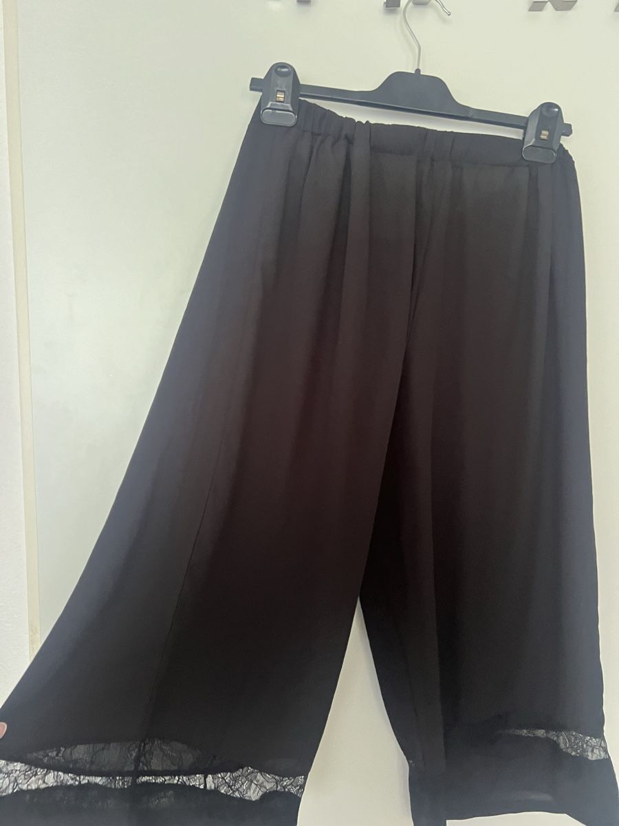 Lotti di vestiti: Schwarzes Strand Set mit Spitzendetails Gr. L& Top Hose – Usato da Wattwil venduto da skr_94 7
