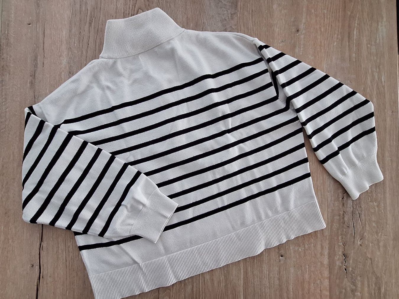 Pull&Bear Pulls & Sweat-shirts: Pull&Bear Pullover gestreift Kragen Grösse M – D'occasion à Wettingen par clue 1