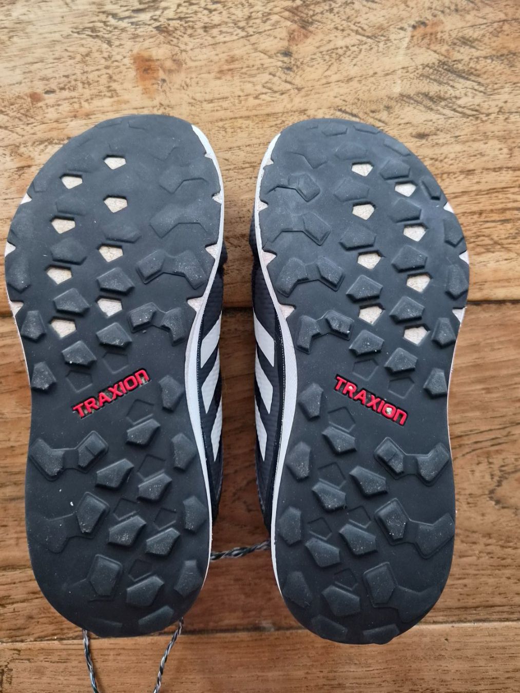 Adidas Chaussures garçon: Schuhe adidas Terrex Gr.33 – D'occasion à Oberrieden par Raja011 7