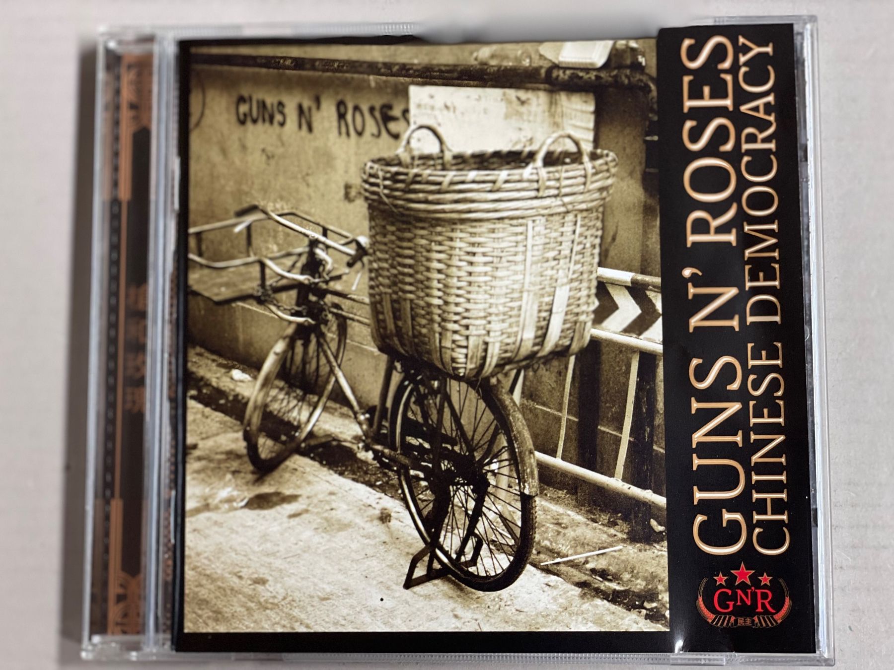 CD: Guns N Roses - Chinese Democracy – Usato da Muri b. Bern venduto da AdidasCollector 7