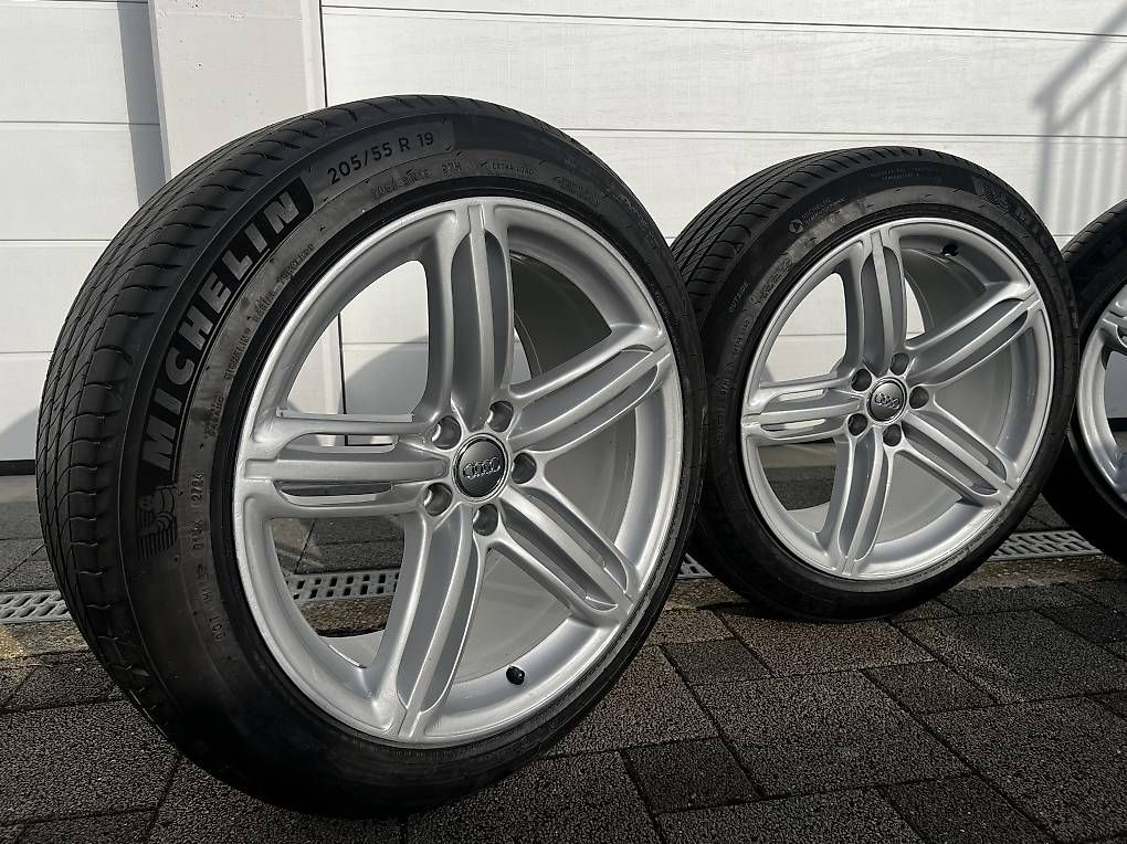 Pneumatici & Ruote complete: Audi Sommerräder 19Zoll – Usato da Sursee venduto da gas_8n5t 1
