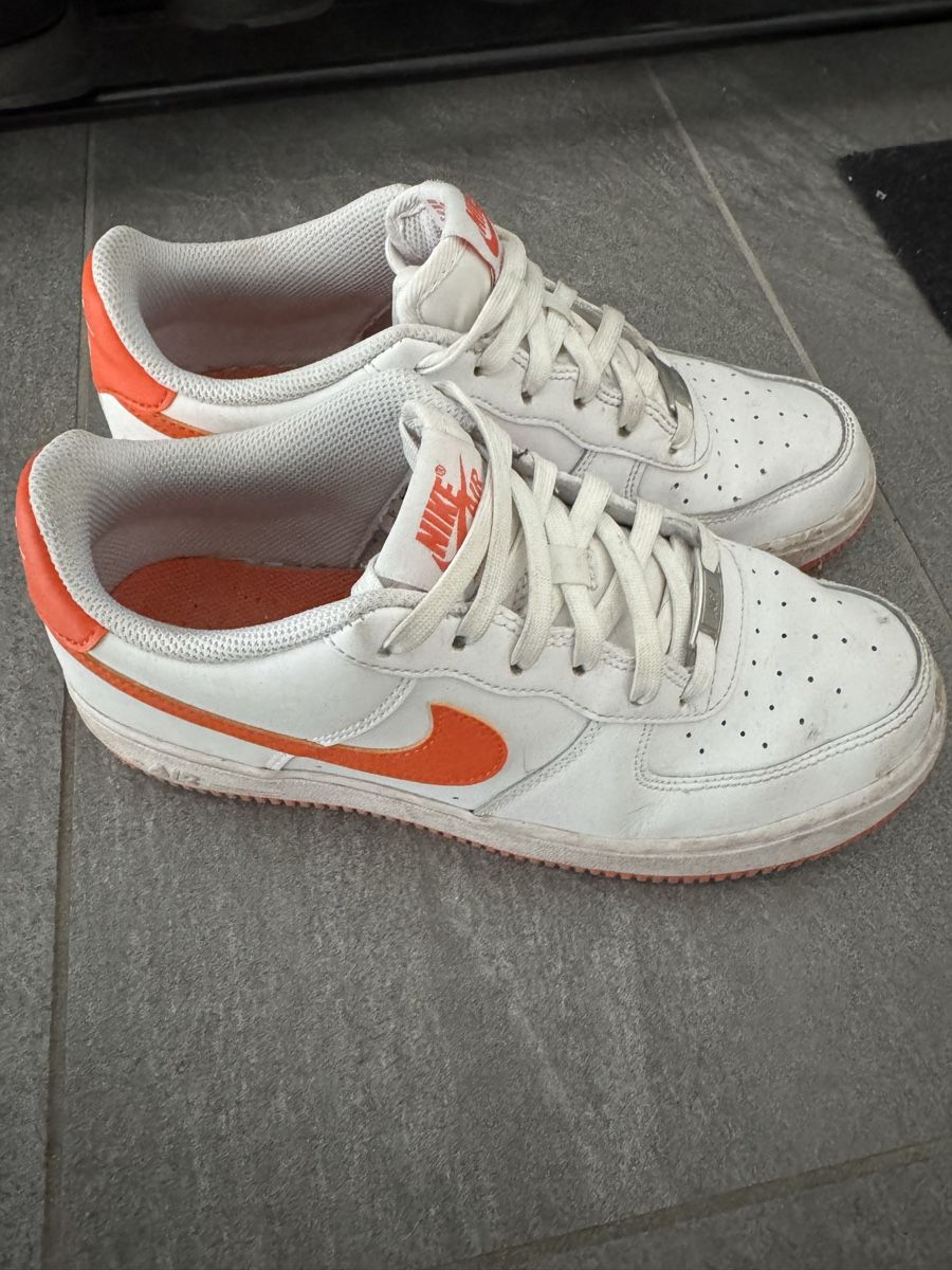 Nike Scarpe da uomo: Nike Air force – Usato da Ruswil venduto da Sandra18931995