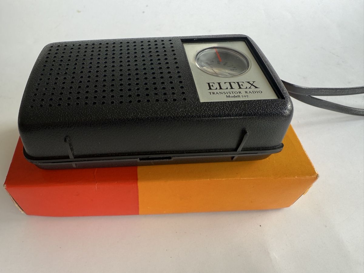 Radio: ELTEX Transistor Radio Modell 707, schwarz – Usato da Zürich venduto da Geniuss 1