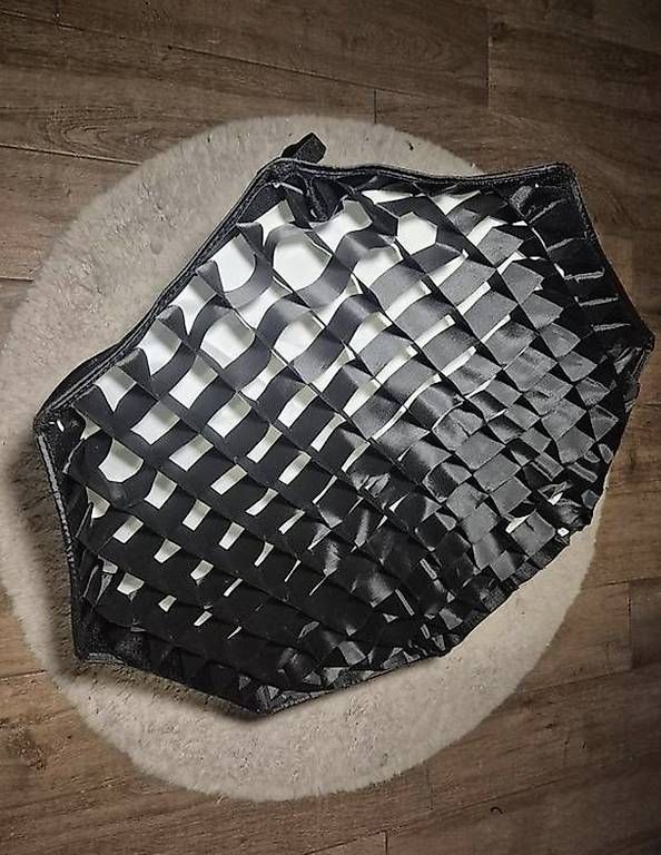 Flash: Octa Softbox Godox + Diffusor + Grid – Usato da Luzern venduto da Various-Outlet