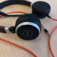 Jabra Headset mit Mikrofon und Kabel