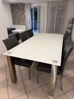 Esstisch mit Glasplatte und 6 Stuehlen neuwertig