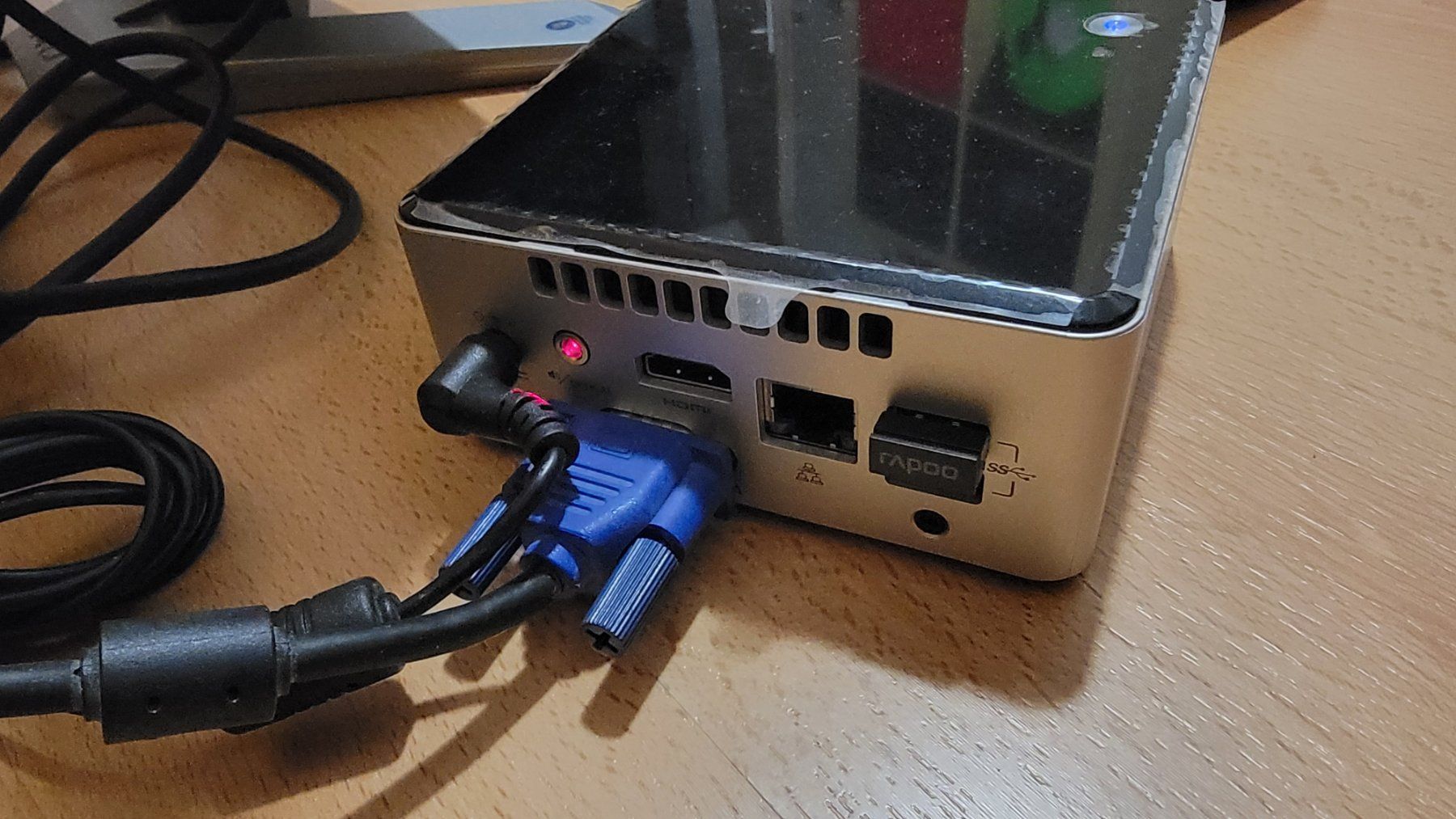 Intel PCs: Mini PC Intel NUC NUC5PGYH inkl. acer Bildschirm – Gebraucht aus Wetzikon ZH von Smartphone84 2