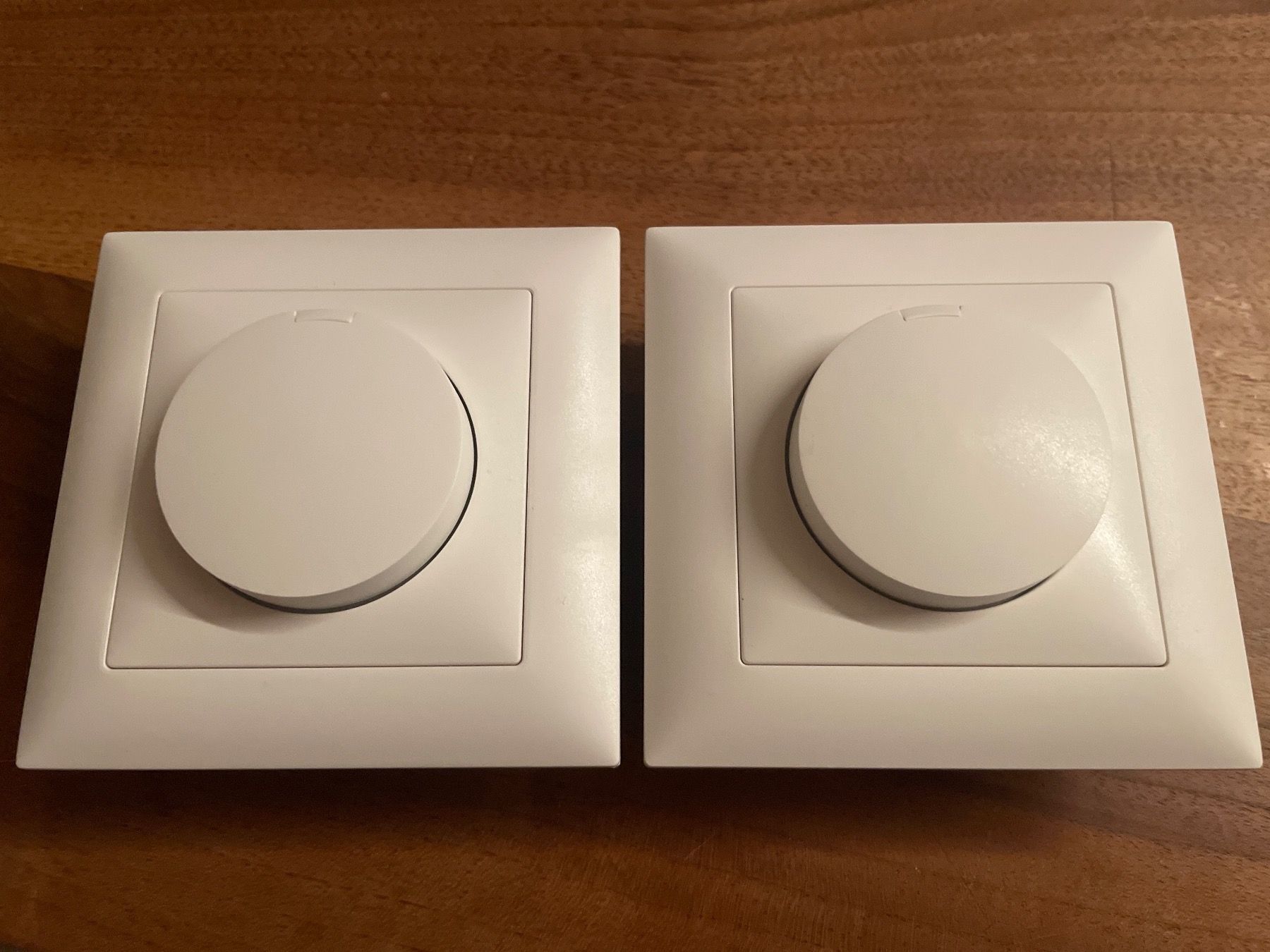 Feller Schalter: Feller Edizio Dimmer 30383 – Gebraucht aus Glattfelden von