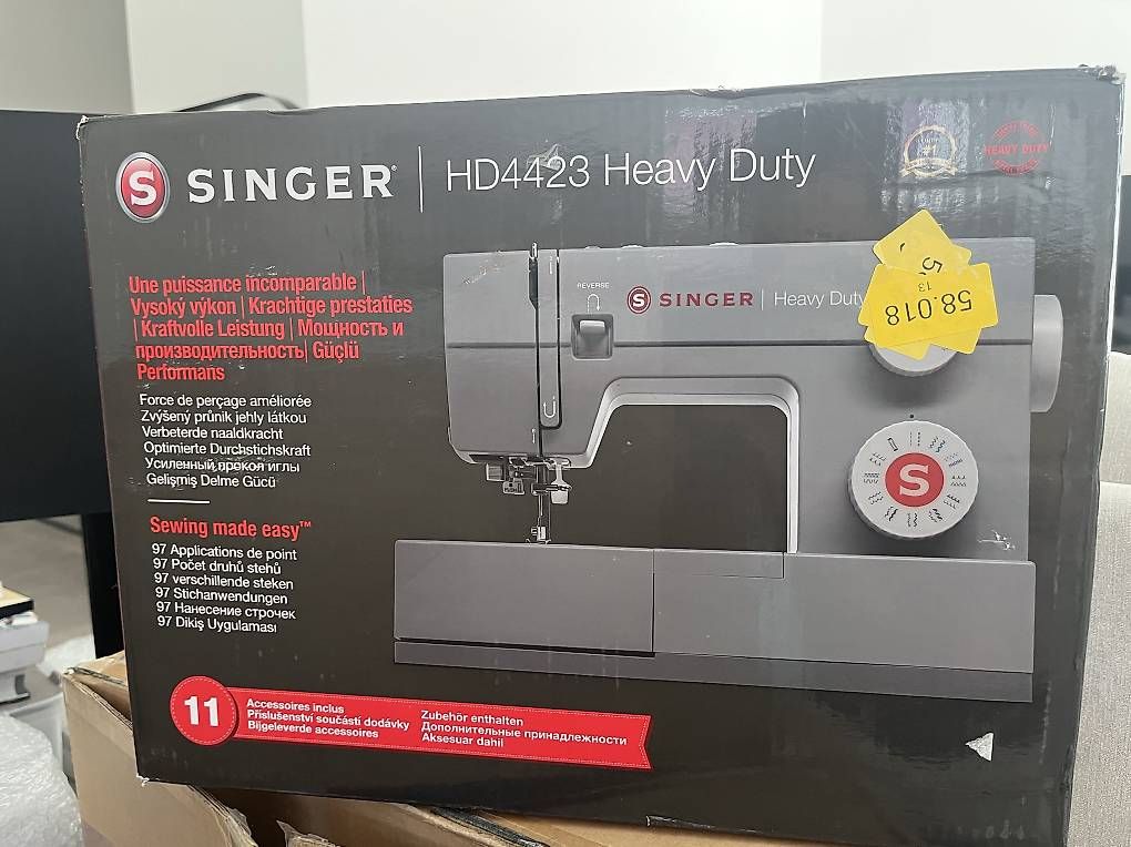 Machines à coudre: Singer HD4424 neuve + accessoires – Neuf avec emballage d'origine à Ardon par yan_b9x6