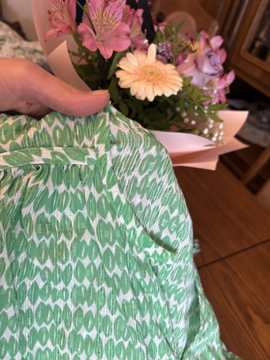 Kleider: Robe M&S taille EUR 44 – Gebraucht aus Attalens von Skorpionica 3