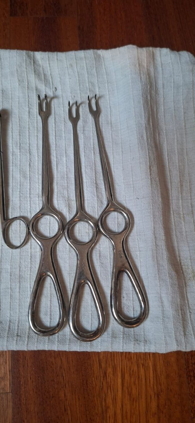 Attrezzature mediche: Lot instruments de chirurgie – Usato da Bevaix venduto da cry_hvf2 4