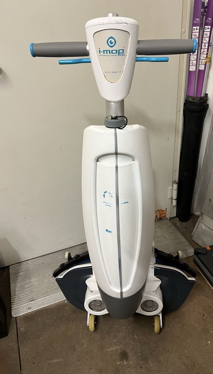 Tutte le macchine: i-mop XXL Scheuersaugmaschine – Usato da Grenchen venduto da daj_d7l2