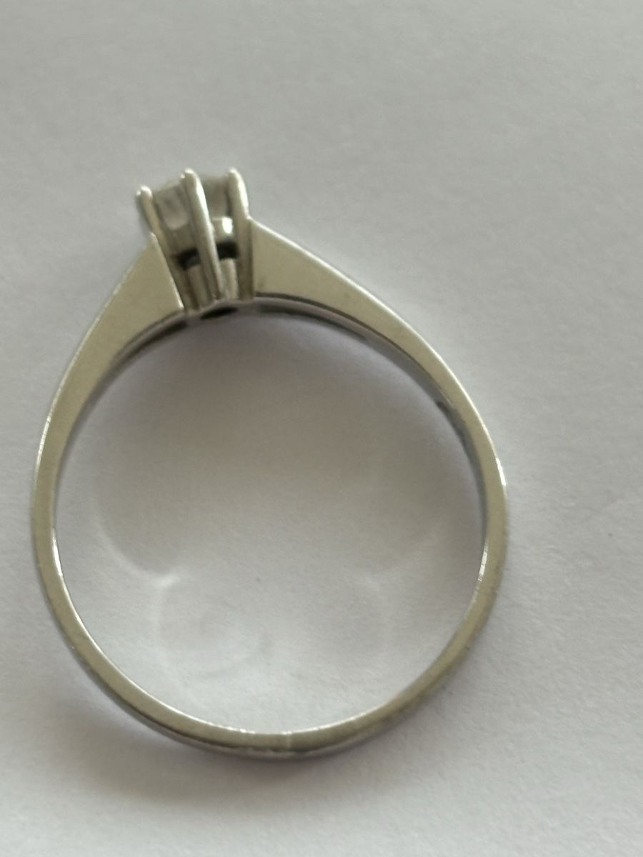 Anelli: Ring Weissgold / Diamant 18 Karat – Usato da Langnau am Albis venduto da flusspflege 4