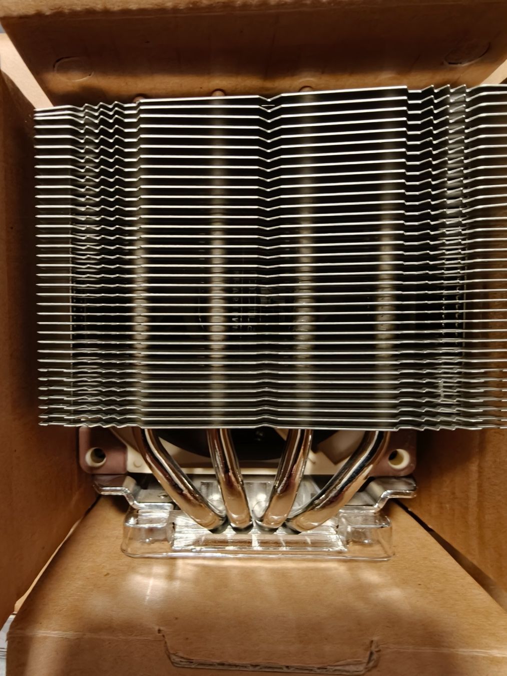 Noctua Ventilatori: Noctua NH-D9L Tower Kühler – Usato da Erstfeld venduto da URIT 5