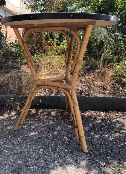 Tavoli: Gartentisch Balkontisch - Table de balcon Table de jardin. – Usato da Biel/Bienne venduto da Garum 1
