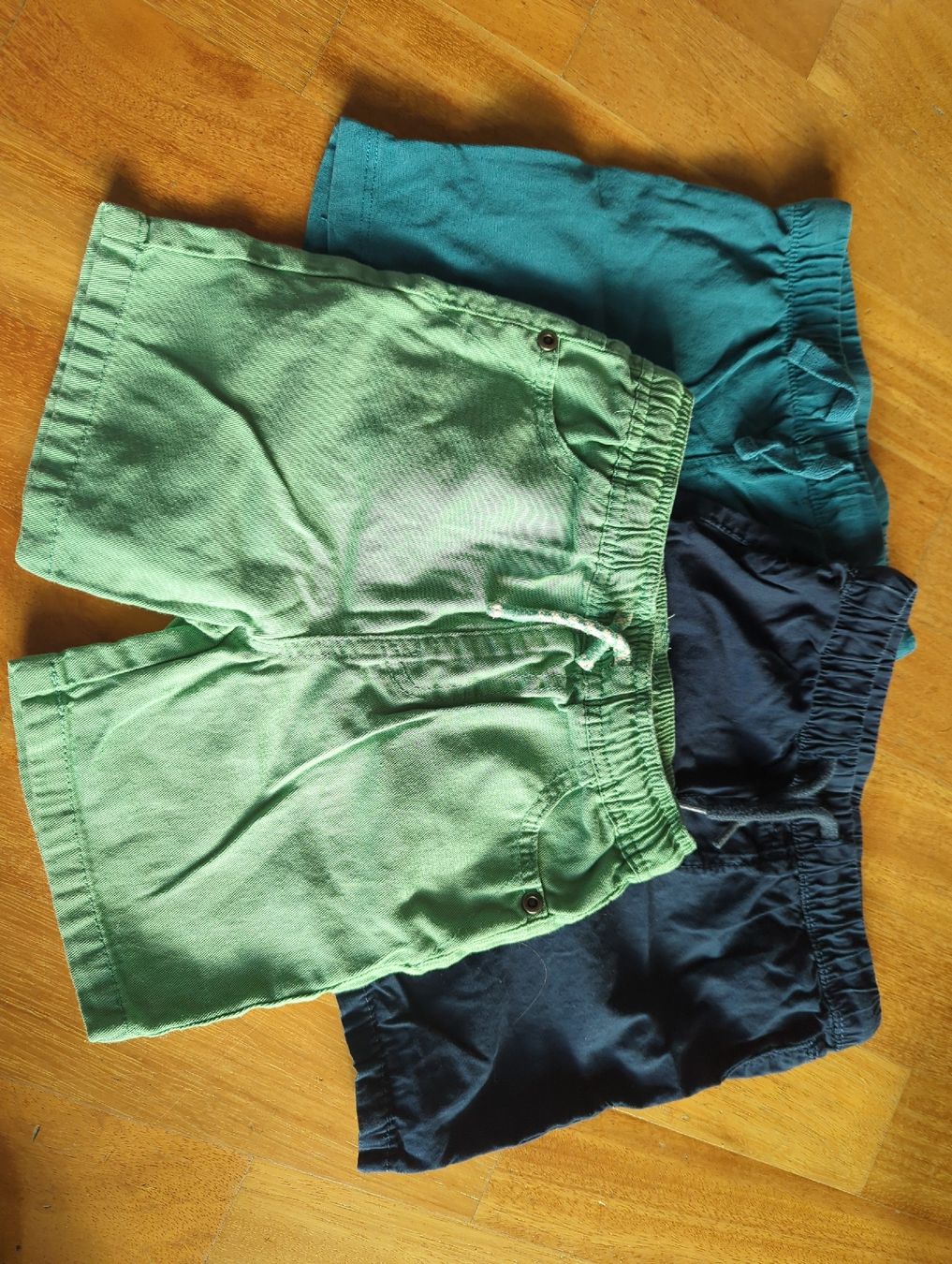 Pantaloni: Shorts für Kinder Gr. 86 – Usato da Eglisau venduto da raf_hn2x 4