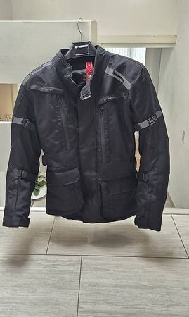IXS Motorradjacke Grösse M  Perfekt für die Saison