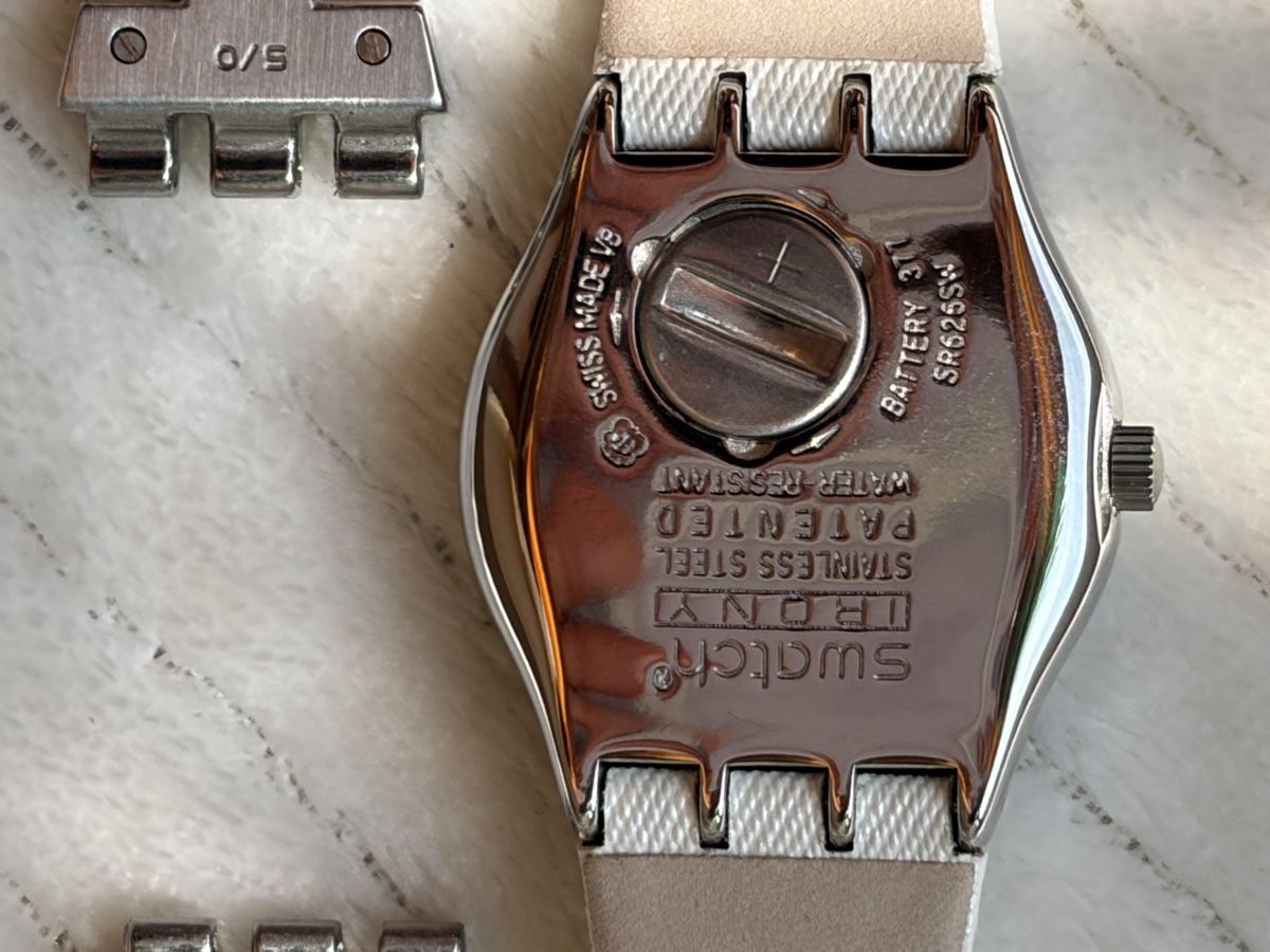 Swatch Orologi: Swatch Irony Damenuhr mit Ersatzband – Usato da Möhlin venduto da seerose6 4
