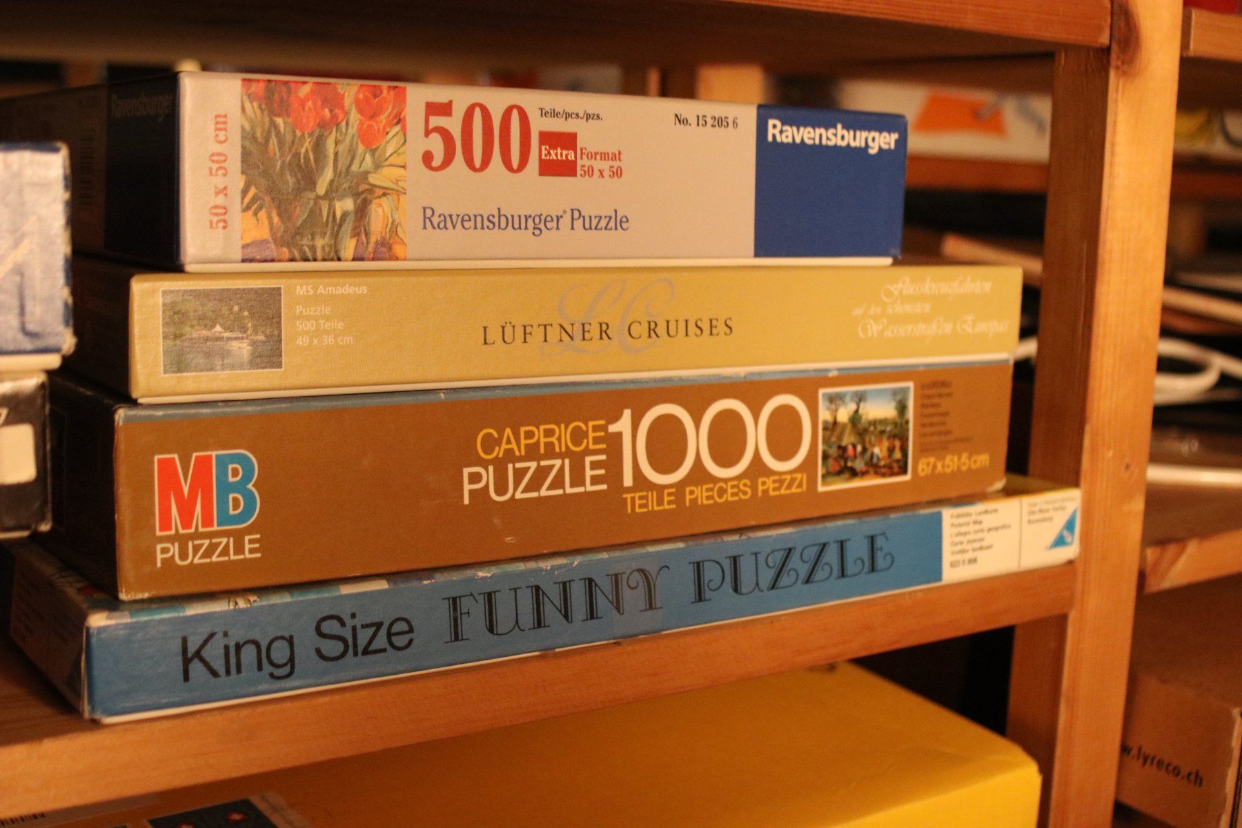 Ravensburger Puzzles: 8 ÄLTERE VERSCHIEDENE PUZZLES , WIE VORGEFUNDEN – Gebraucht aus Wetzikon ZH von 2ndandvintage 1