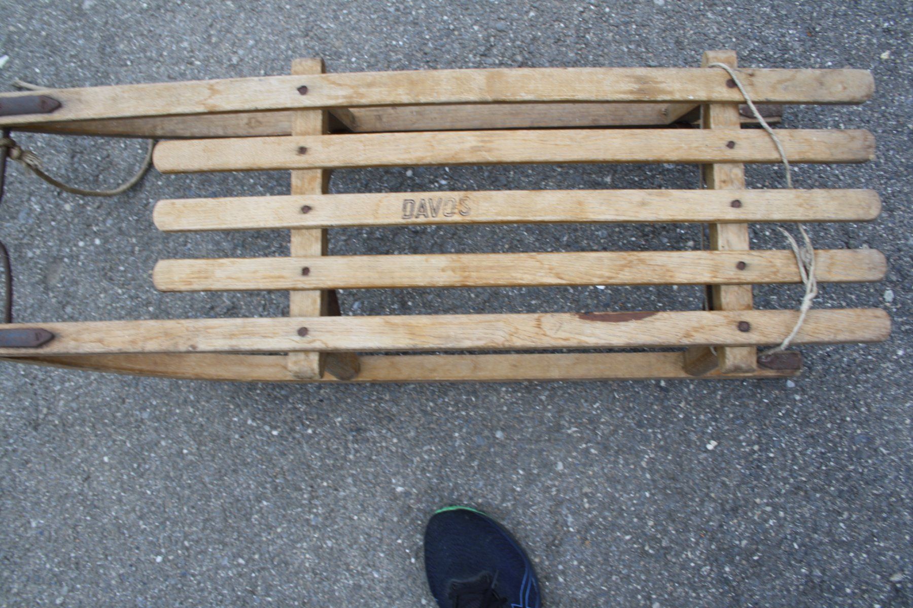 Davos Slitta: DAVOSER DAVOS HOLZ-SCHLITTEN VINTAGE – Usato da Wauwil venduto da Pneuedy 8