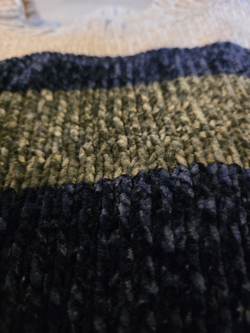 Maglioni & Felpe: Plüschpullover mit Streifen, weich und warm M neuwertig – Usato da Wigoltingen venduto da Zuckerfee84 2