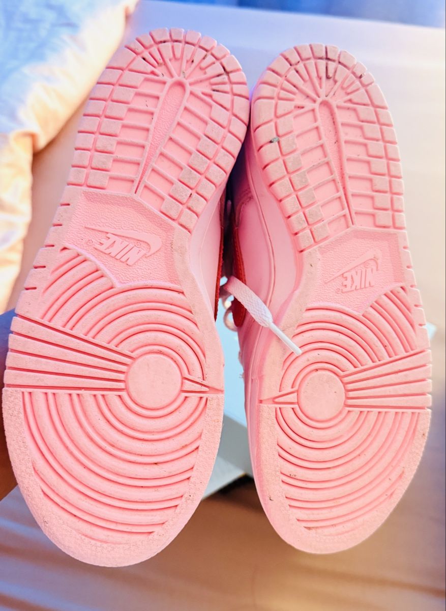 Nike Damenschuhe: Baskets Nike Dunk Low Rose – Gebraucht aus Meyrin von Pretty2000 2
