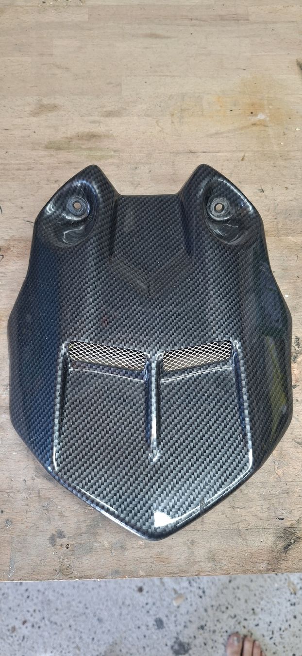Yamaha Route: Fender  Spritzschutz Hinterrad Yamaha MT10  – D'occasion à Flaach par Light77 2