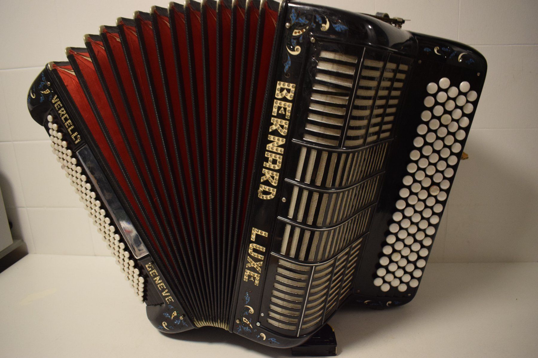Strumenti musicali: Akkordeon chromatisch Bernard Luxe – Usato da Zürich venduto da baumusik 6