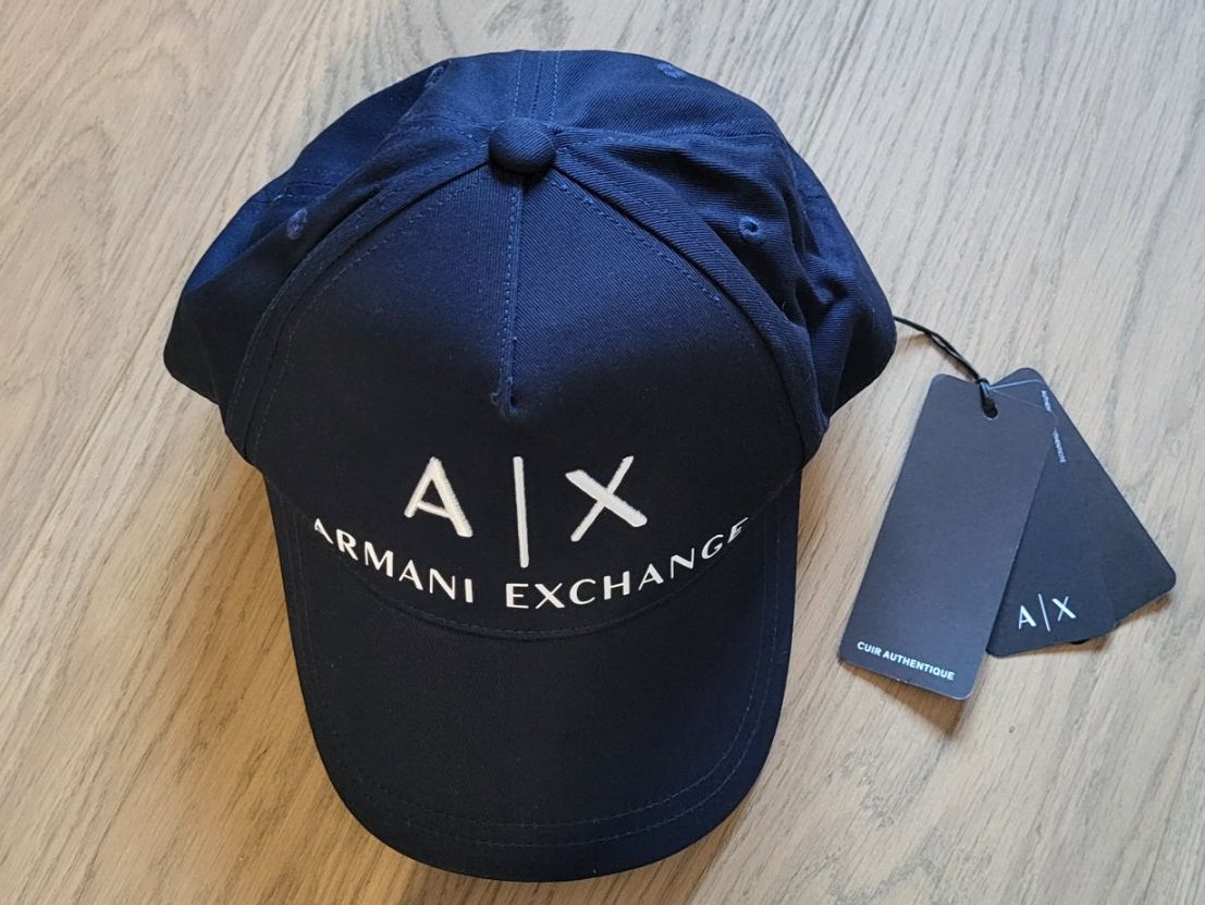 Armani Copricapi, berretti & cappellini: Cap / Sonnenhut – Nuovo e nell'imballaggio originale da Wangs venduto da mimidati