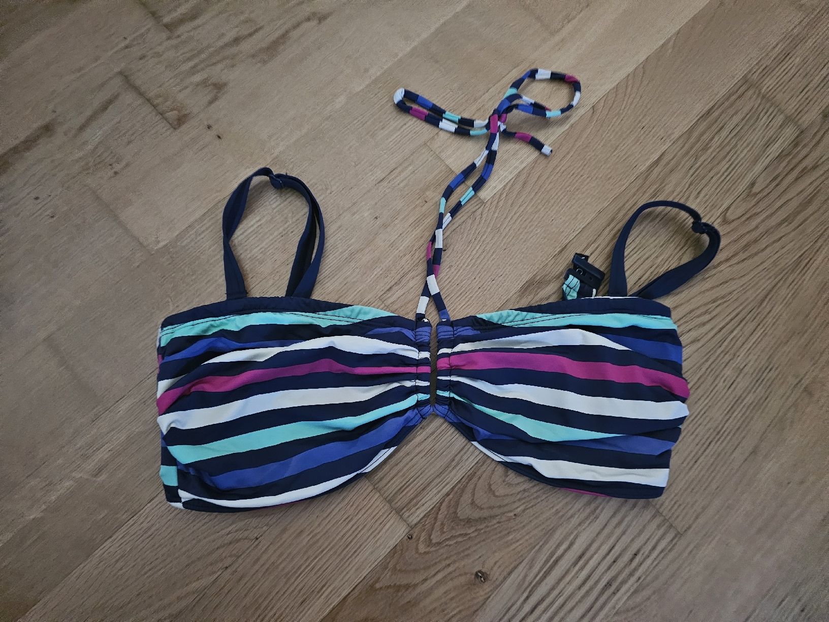 Beldona Maillots de bain & Bikinis: Bandeau-Bikini multicolor Beldona – D'occasion à Oberengstringen par gre_7wv8