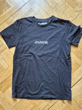Schwarzes T-Shirt von Bad News Grösse XS, Top Zustand!