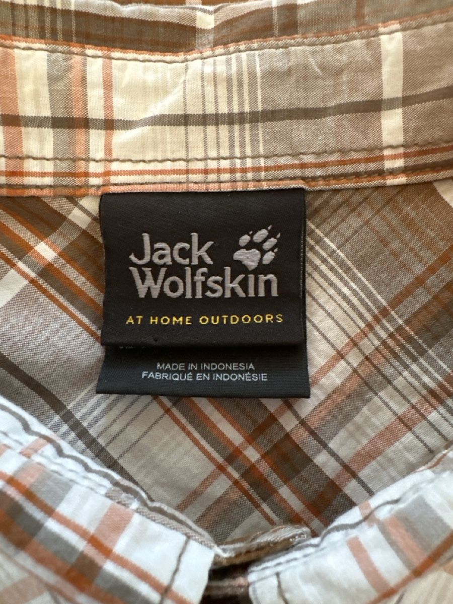 Jack Wolfskin Camicie: Jack Wolfskin Herren Kurzarm Hemd Gr. M  – Usato da St. Gallen venduto da mai_2lcj 2