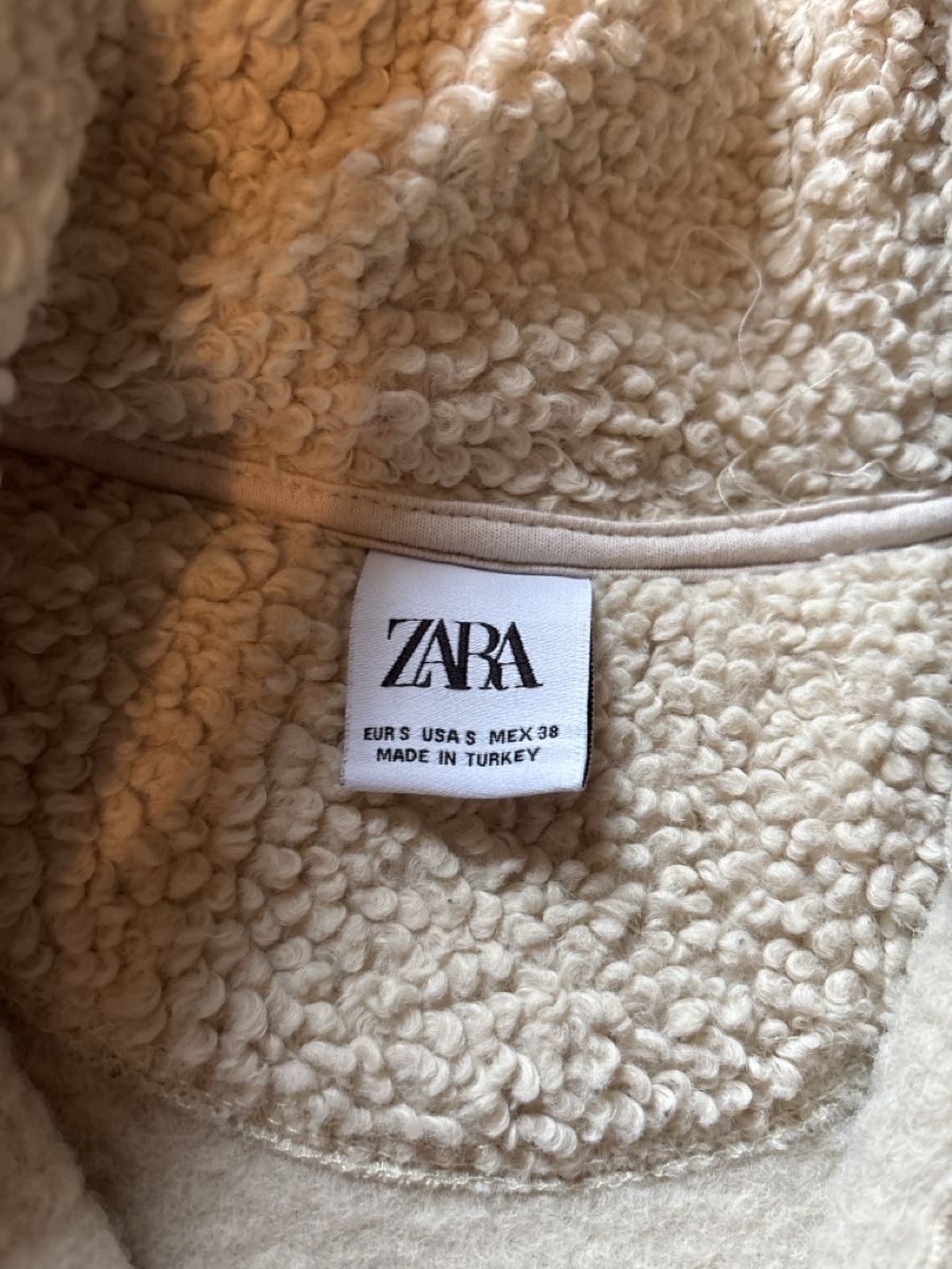 Zara Pulls & Sweat-shirts: Zara Fleece Pullover Beige Half-Zip Size S – D'occasion à Ascona par ElfieLove 1