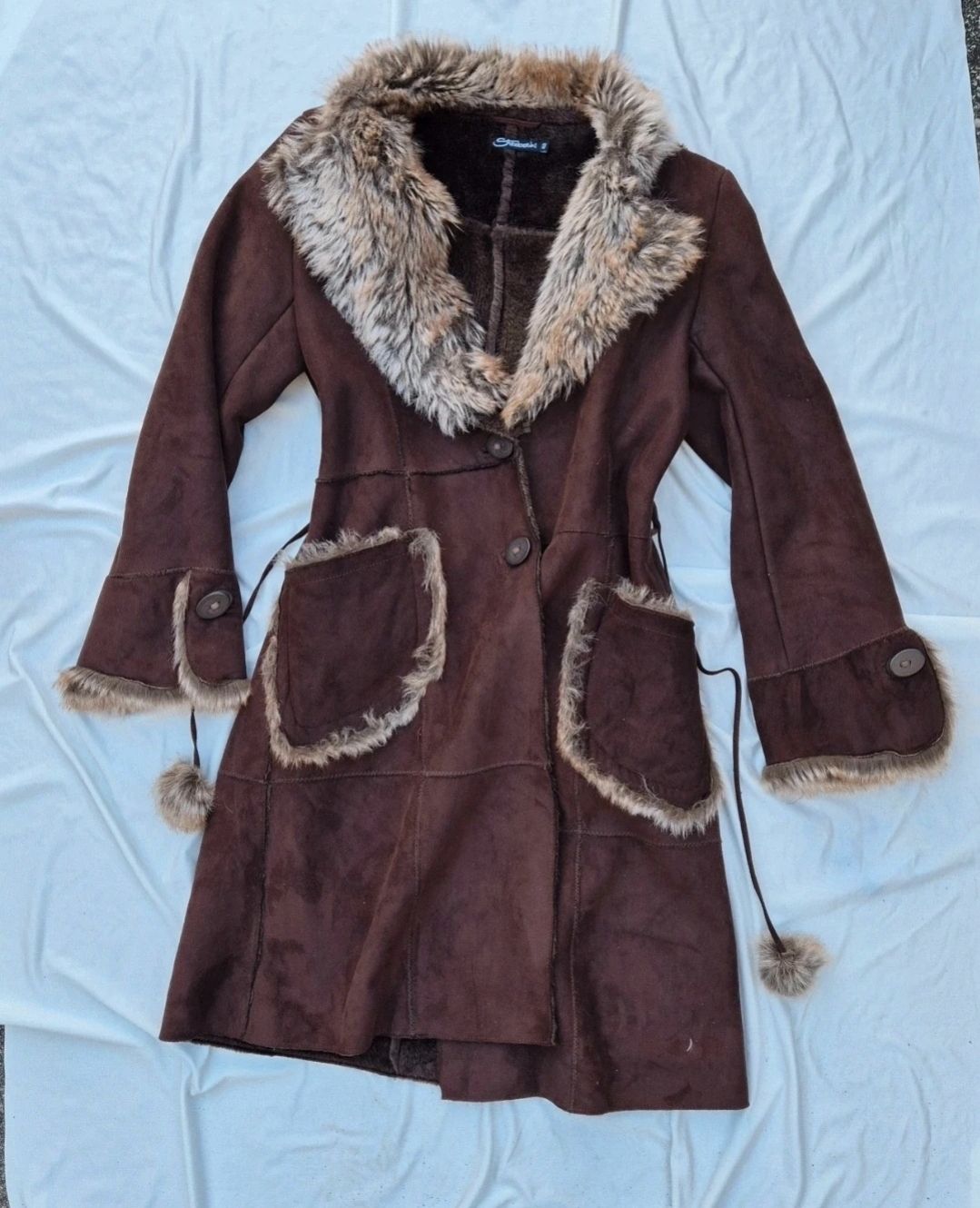 Cappotti: manteau vintage – Usato da Genthod venduto da Lenas9