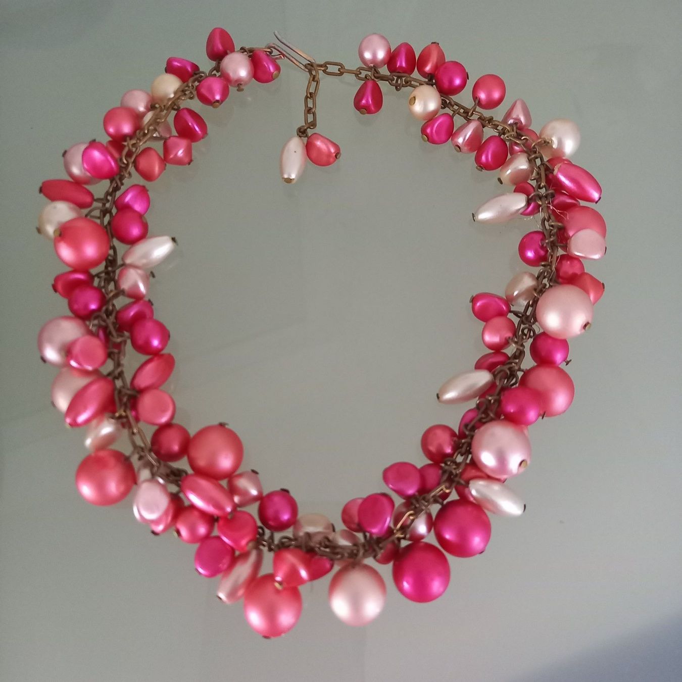 Catenine: ZAUBERHAFT VINTAGE COLLIER MIT GEFASSTEN PERLEN – Usato da Kerzers venduto da ExpressoTerreno