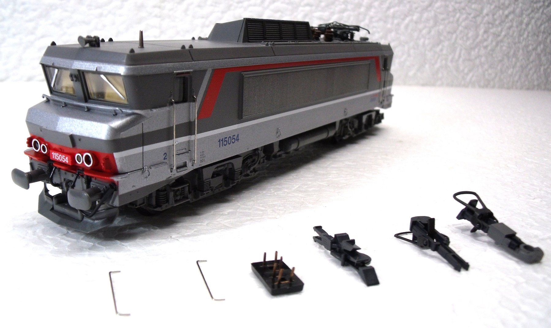 Roco Modelleisenbahnen: ROCO 63778 SNCF E-LOK BB115054 DIGITAL – Gebraucht aus Neuenegg von Holzli2 4