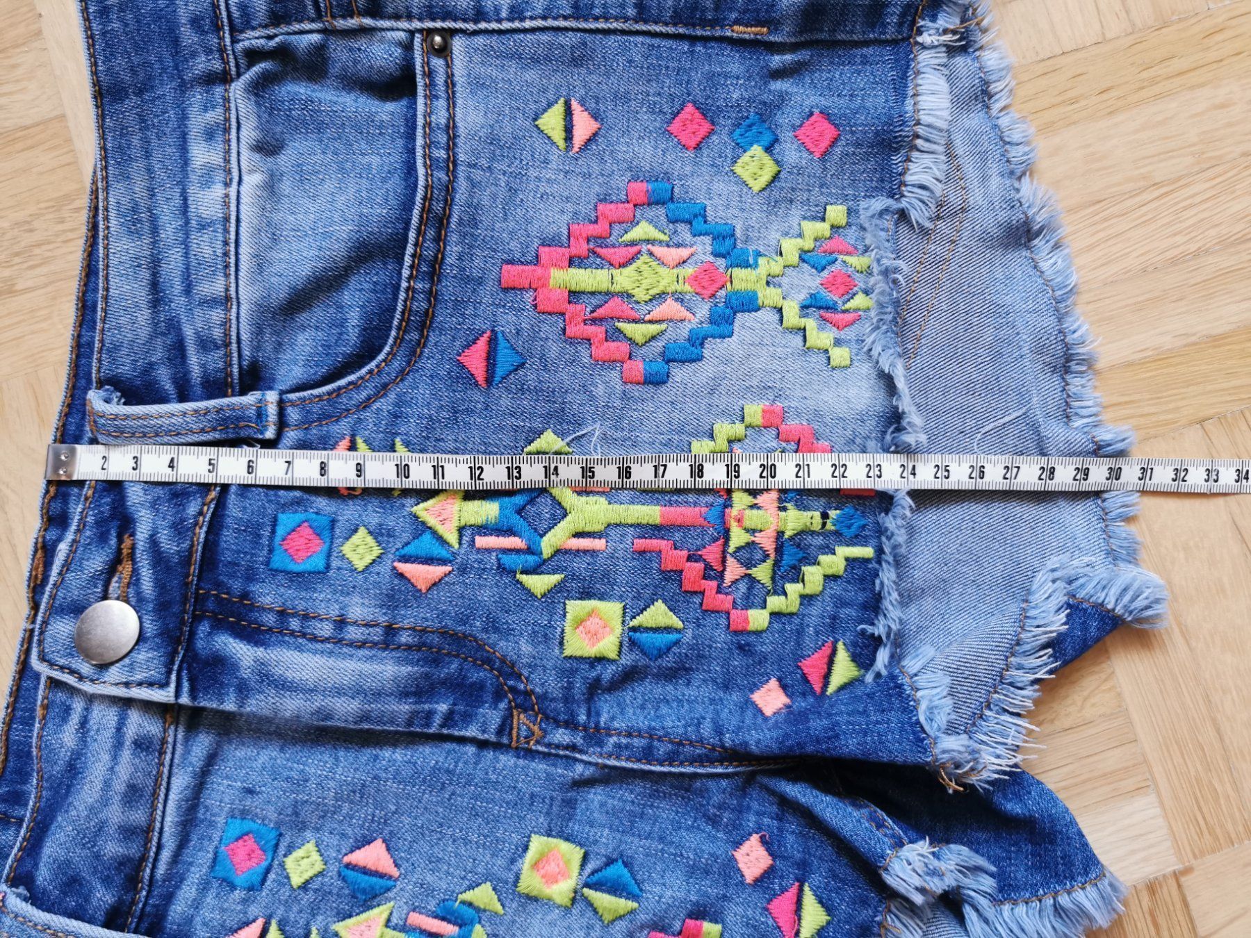 Jeans: Hotpants Even&Odd Gr. S – Usato da Stäfa venduto da flamingo_17 5