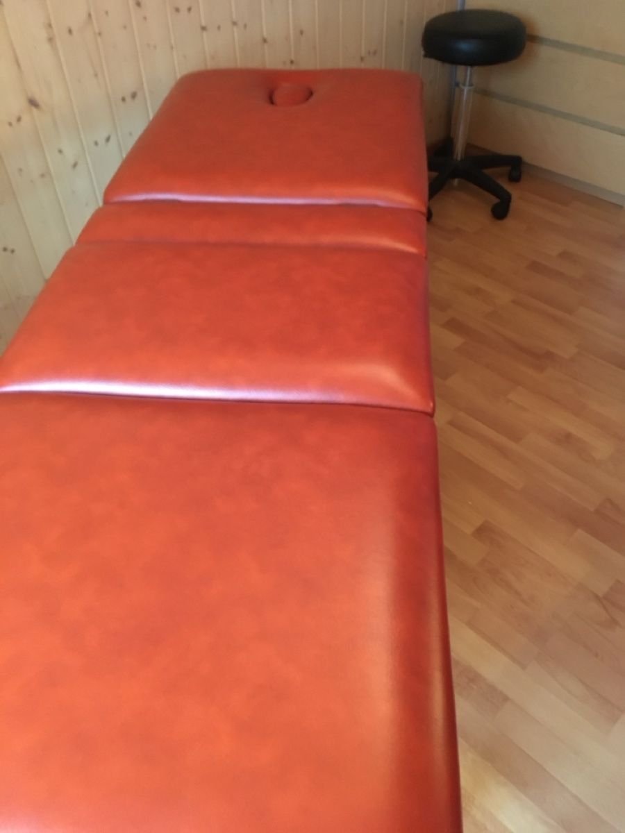 Sedie a sdraio: Massageliege elektrisch – Usato da Frutigen venduto da weisfee 3