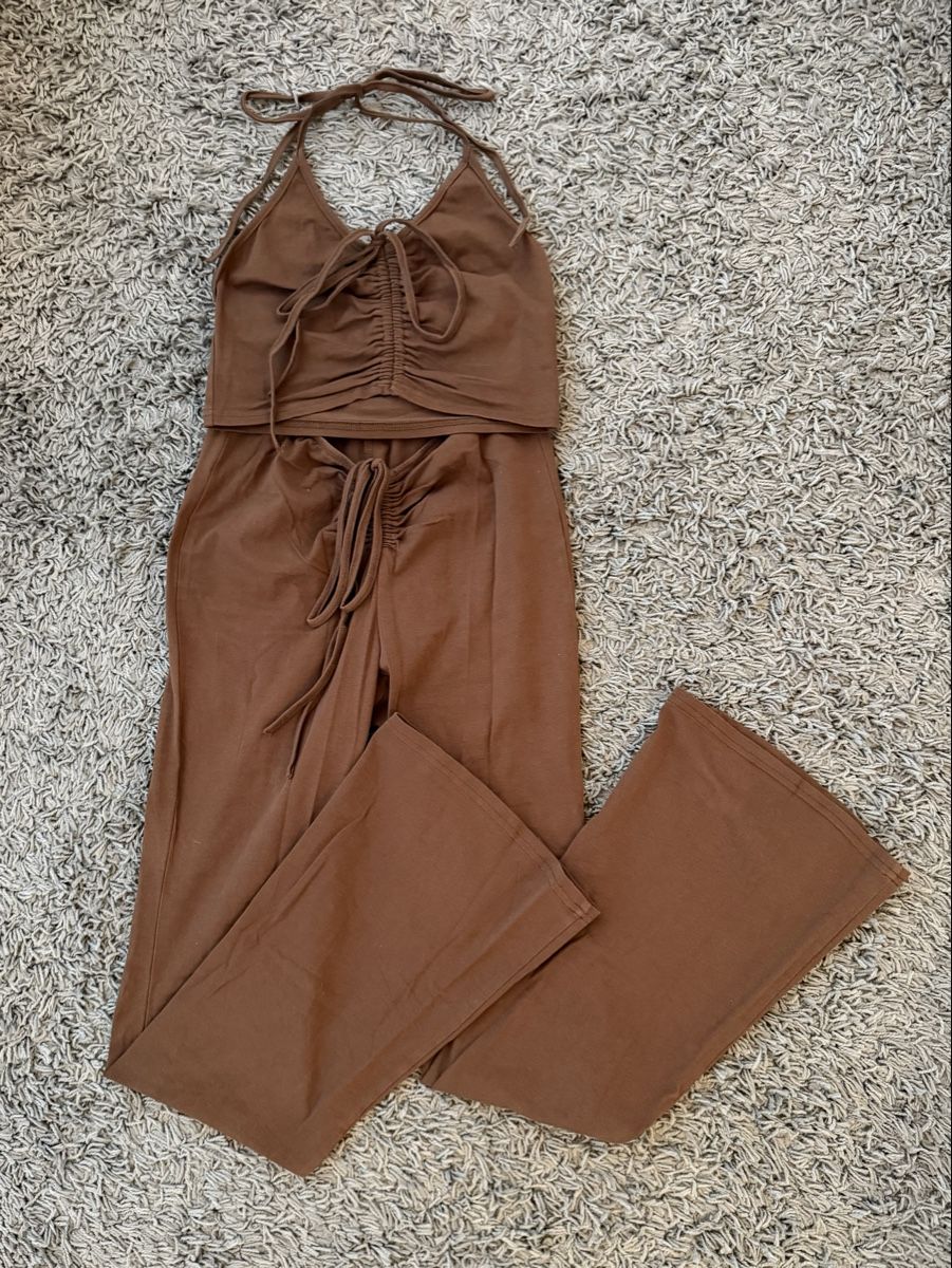 Lots de vêtements: Zweiteiler braun – Neuf (Voir description) à Frümsen par laura002 2