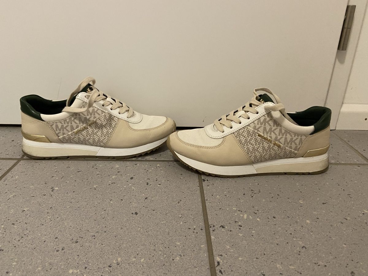 Michael Kors Chaussures femmes: Michael Kors Sneaker / Schuh – D'occasion à Aesch BL par comven 1