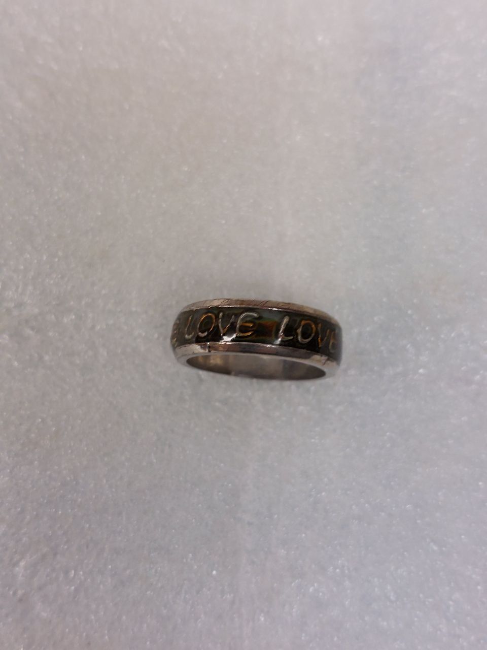 Anelli: Anello "Love" - Frs 1 – Usato da Pambio Noranco venduto da TREBORLOP